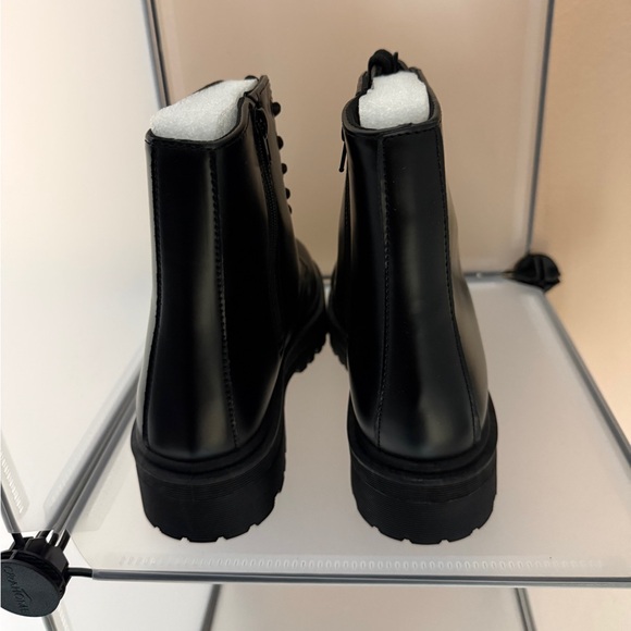 Qupid Women's Chunky Lace Up Combat Black Leather Boots Size 8 NWT - Picture 9 of 10